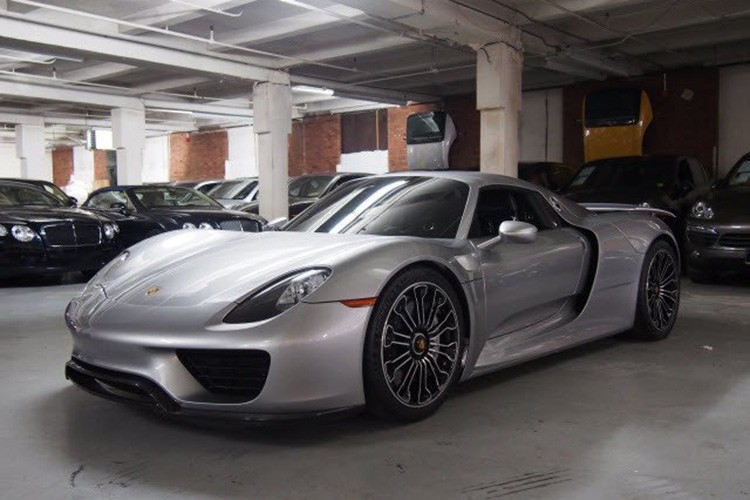 Porsche 918 Spyder duoc rao ban voi gia 30 ty tai My-Hinh-8